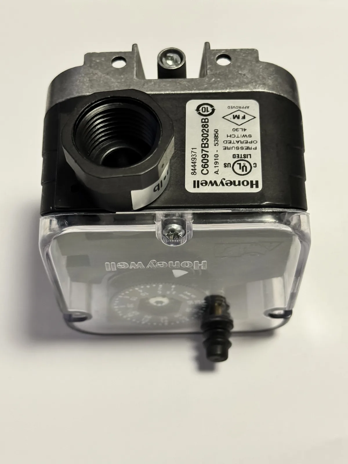 C6097B3028/U Rising Pressure Switch for Combustion Safety