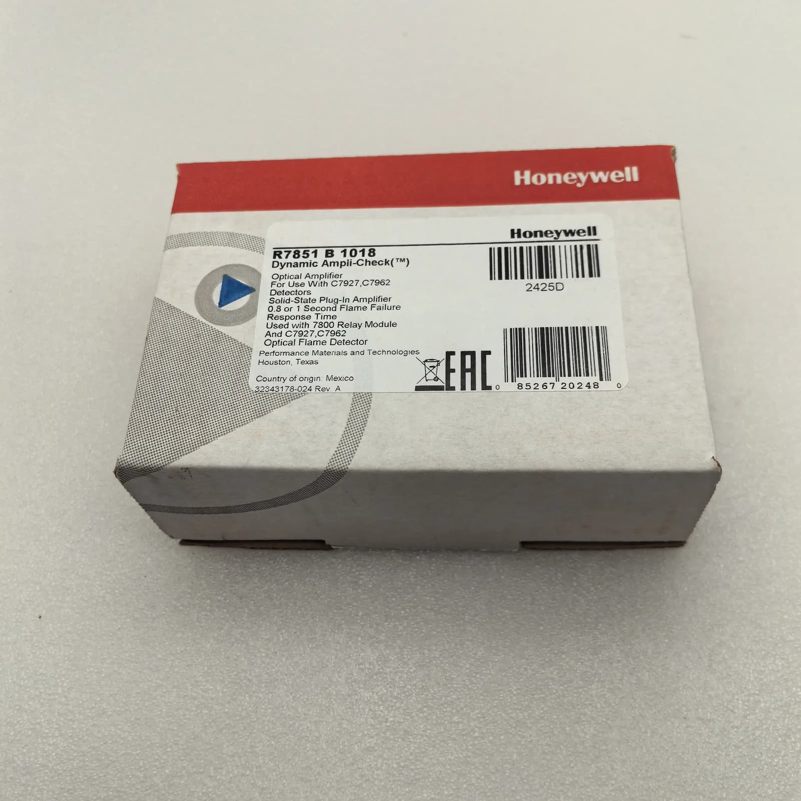 R7851B1018/U Industrial Optical Flame Amplifier for Burner Systems - View 1