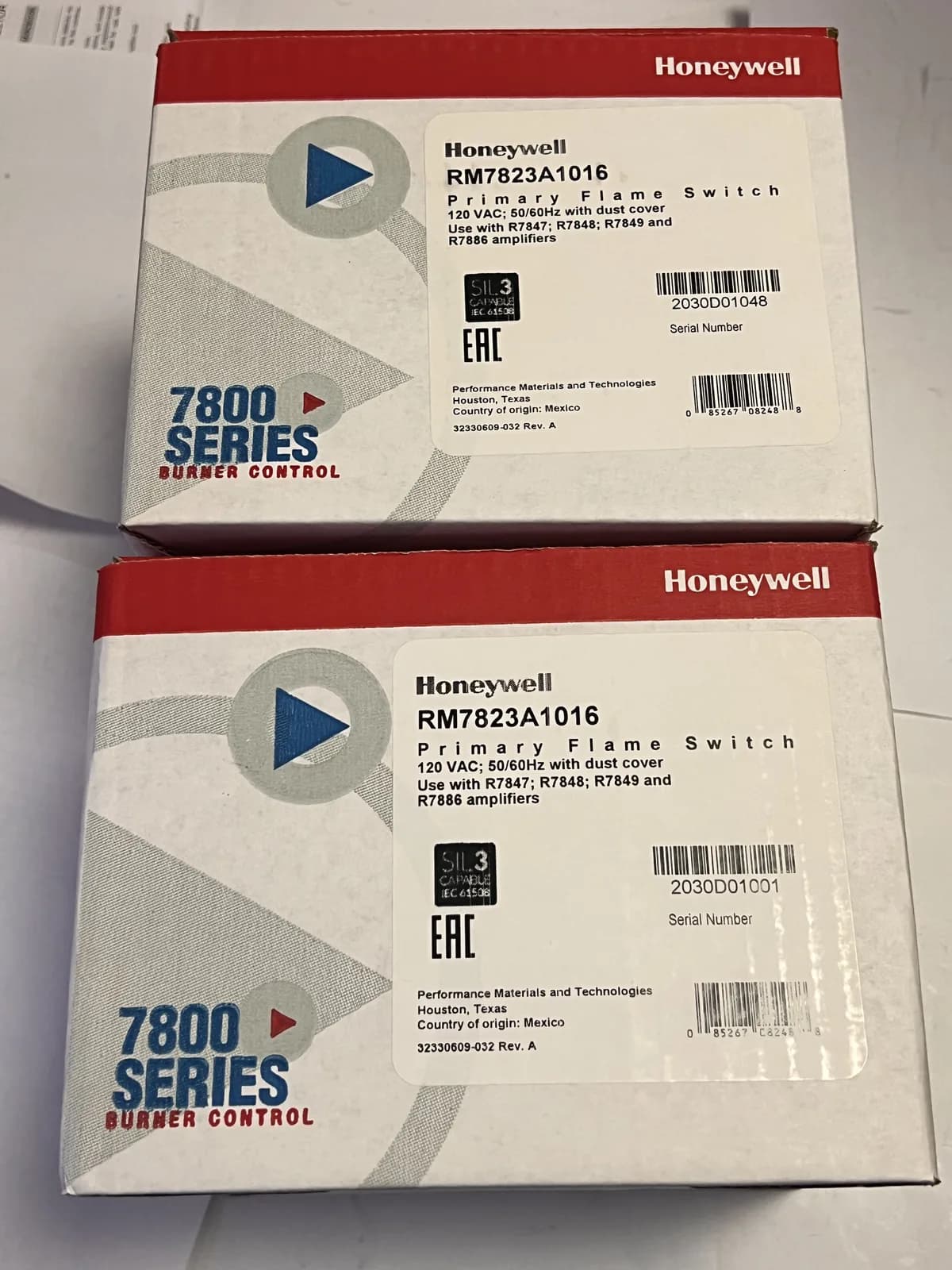 RM7823A1016/U 7800 Series Flame Relay Module - View 1