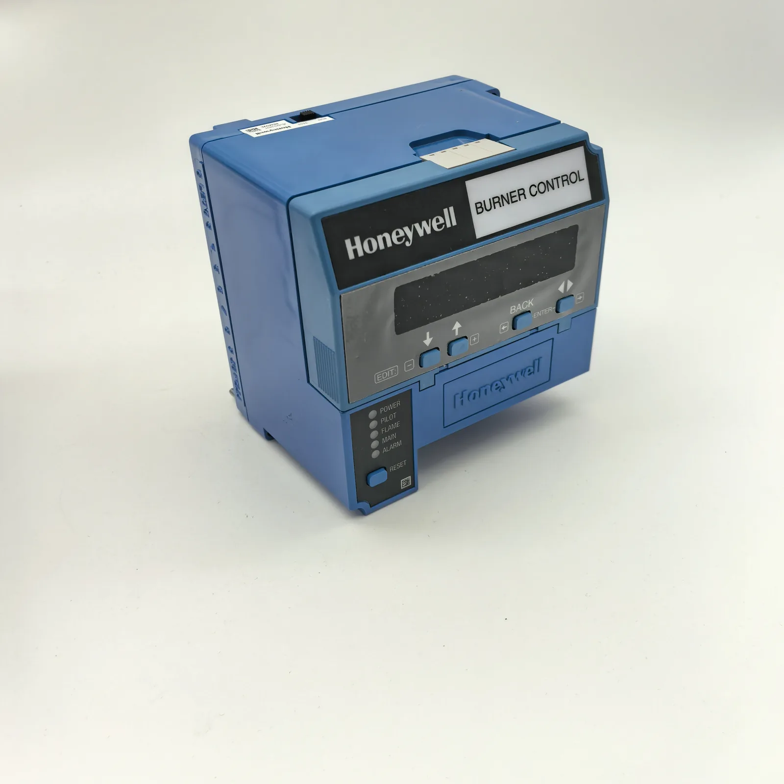 RM7838A1014/U 7800 Series Relay Control Module with Safety Logic - View 1