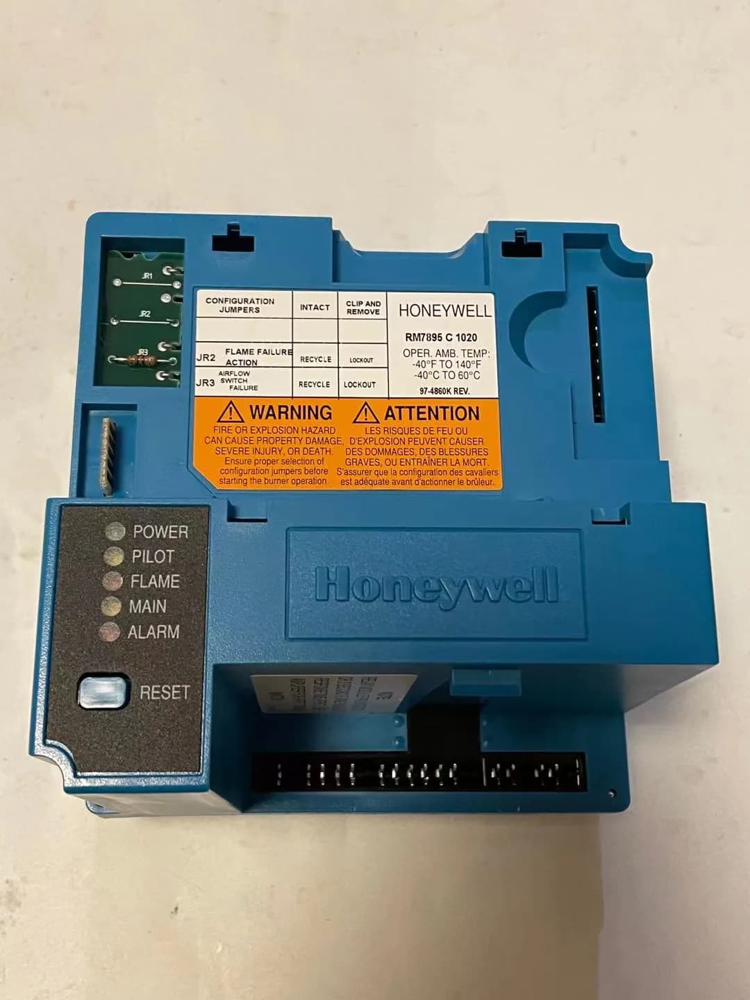 RM7895C1020/U 7800 Series Industrial Combustion Control Module - View 1