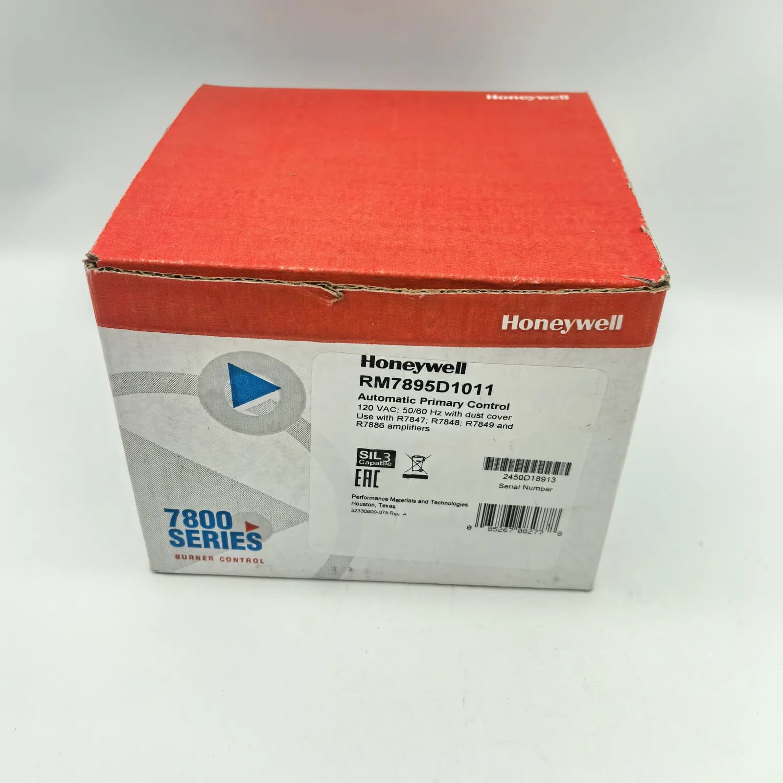 RM7895D1011/U 7800 Series Integrated Burner Control Unit - View 1