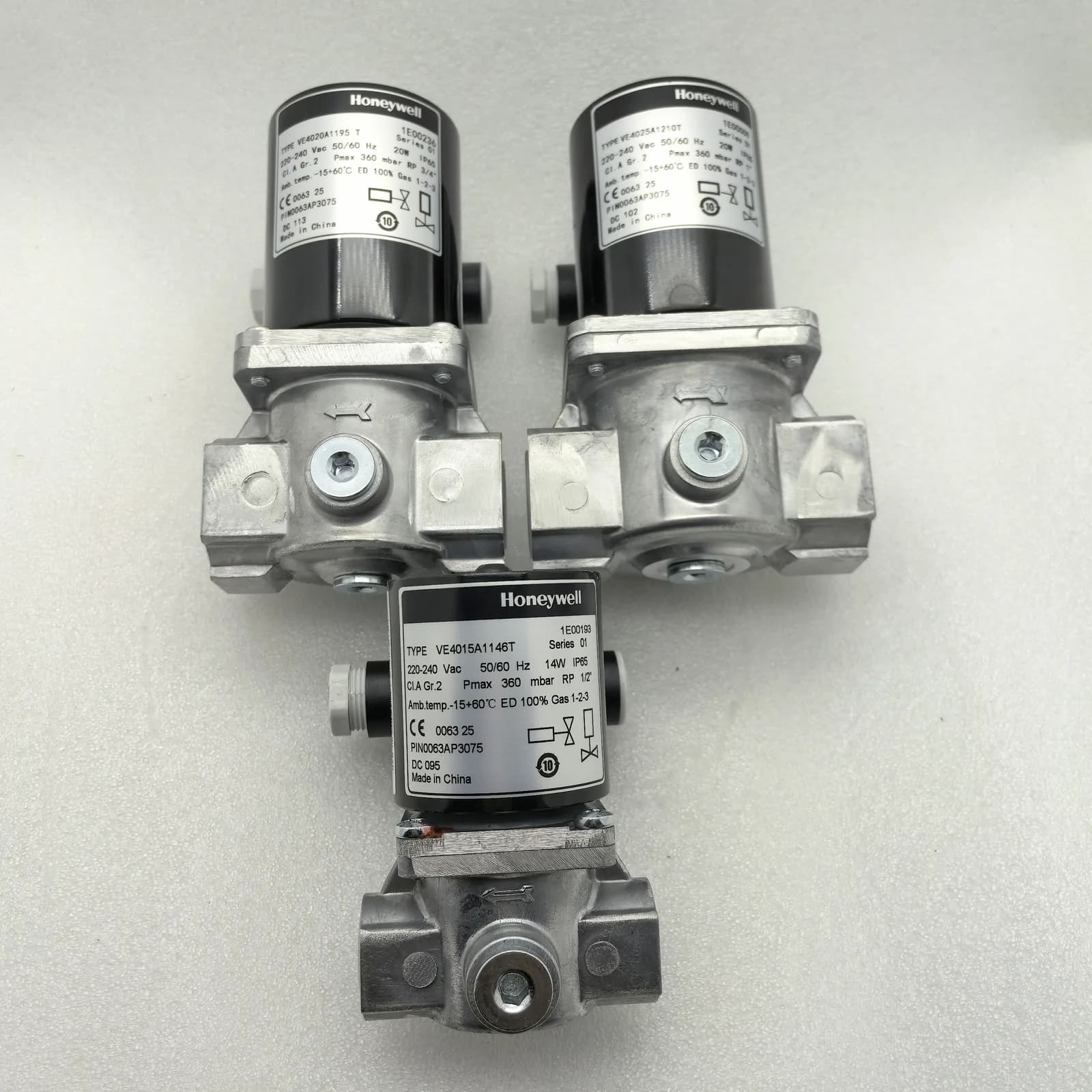 VE4050A1200T Thermal Actuator with Integrated Control for Gas Valves - View 1