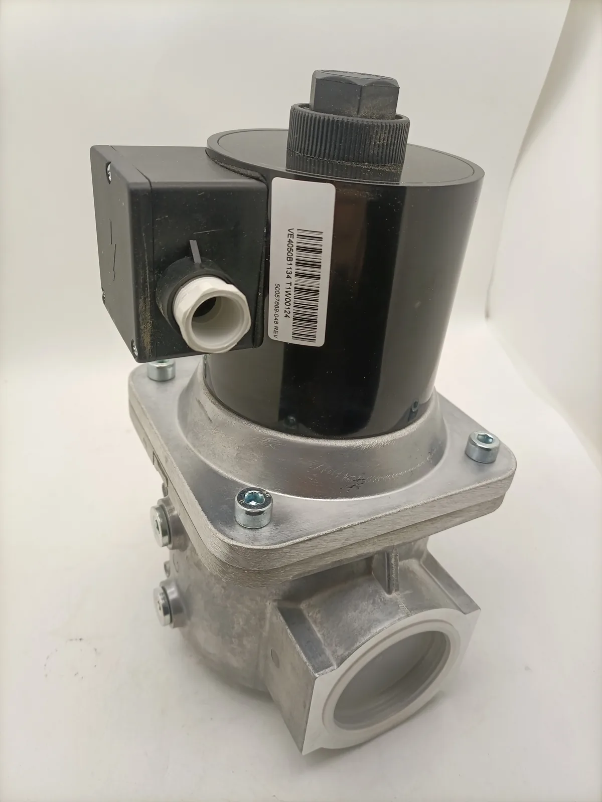 VE4050B1134T High‑Performance Thermal Actuator for Safety Controls - View 1