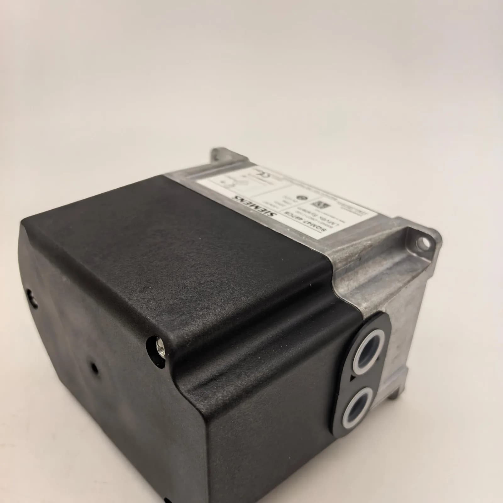 SQM47 servo motor - View 1